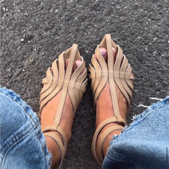 Ukrainian Shoes - - Elegant Tan Women's Shoes